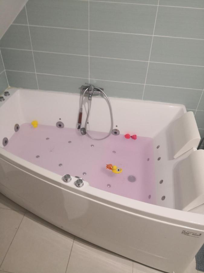 Maison Individuelle, Campagne, 3 Chambres, Baignoire Balneo 2 Places Genech Eksteriør bilde